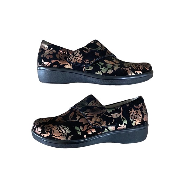 Alegria Lauryn Regal Gold Copper Floral Print Clog Shoes Back - Picture 4 of 7